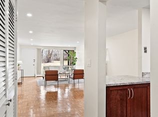 315 Neponset St APT 40, Norwood, MA 02062