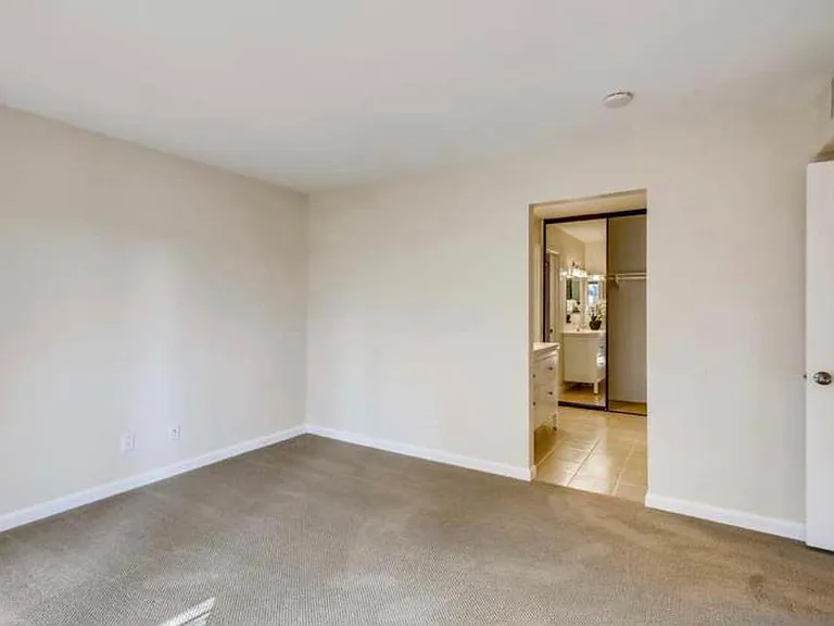 9250 Towne Centre Dr #1 — Photo 13