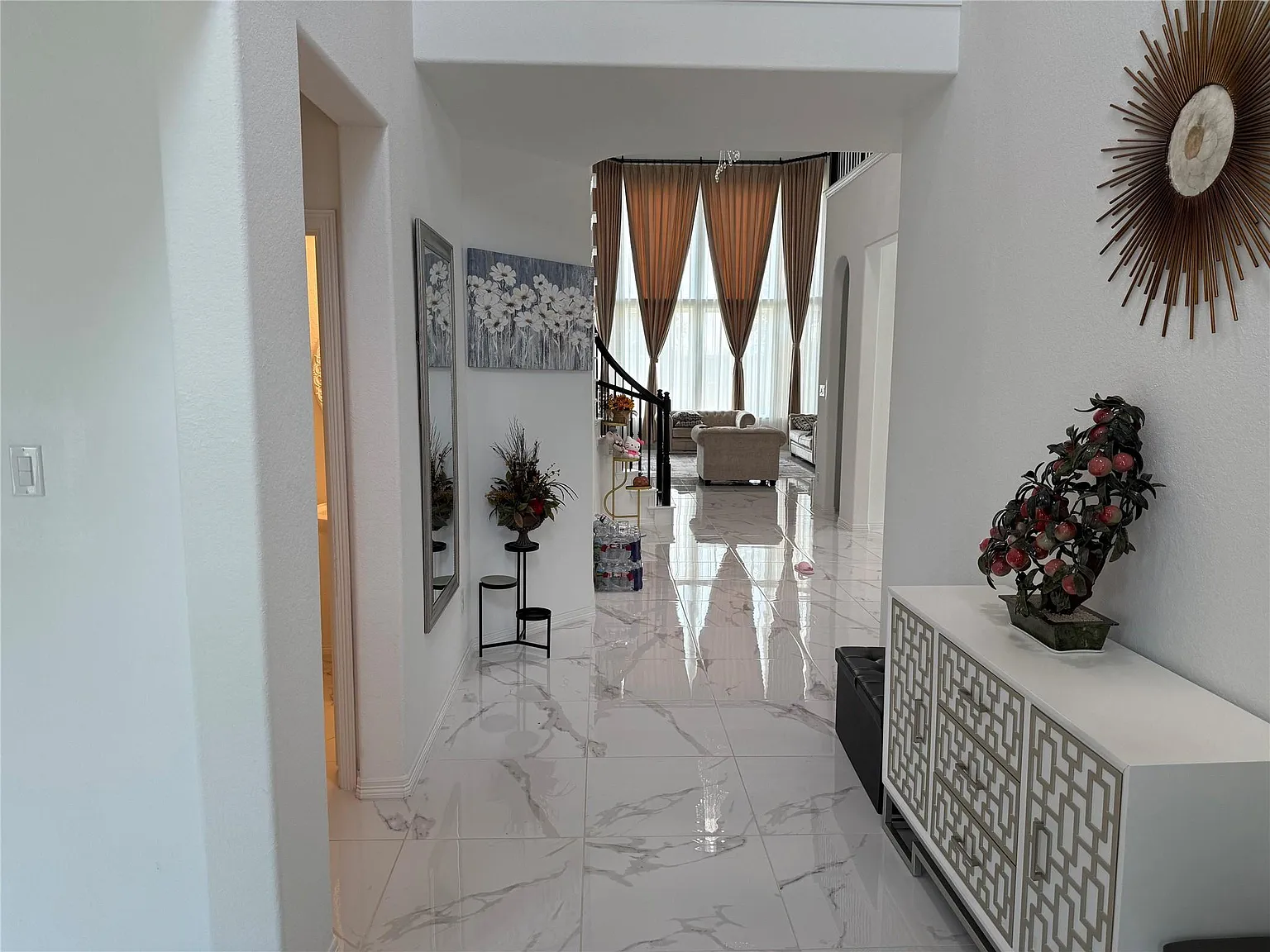 4 bed, 3.5 bath, 3308 sqft, $5,500 — Photo 3