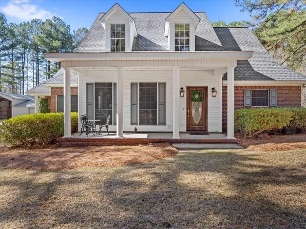 106 J Shows Dr, Seminary, MS 39479