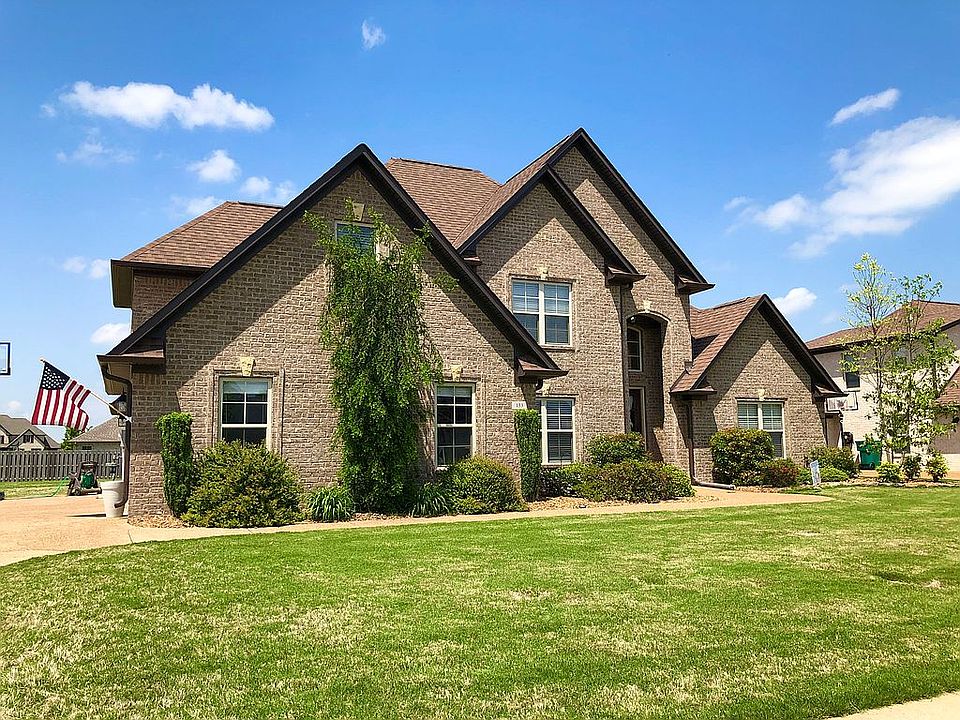 1st image of 133 Long Leaf Dr