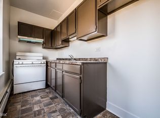 136 E 155th St, Harvey, IL 60426