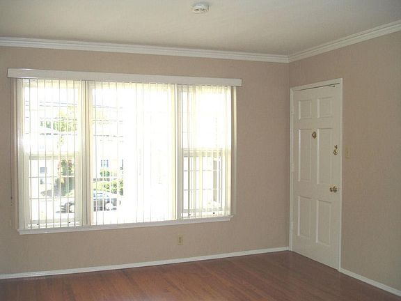 2nd image of 1503 W Alameda Ave APT D