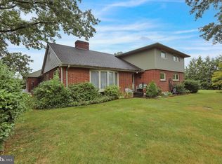 114 Brubaker Rd, Lititz, PA 17543