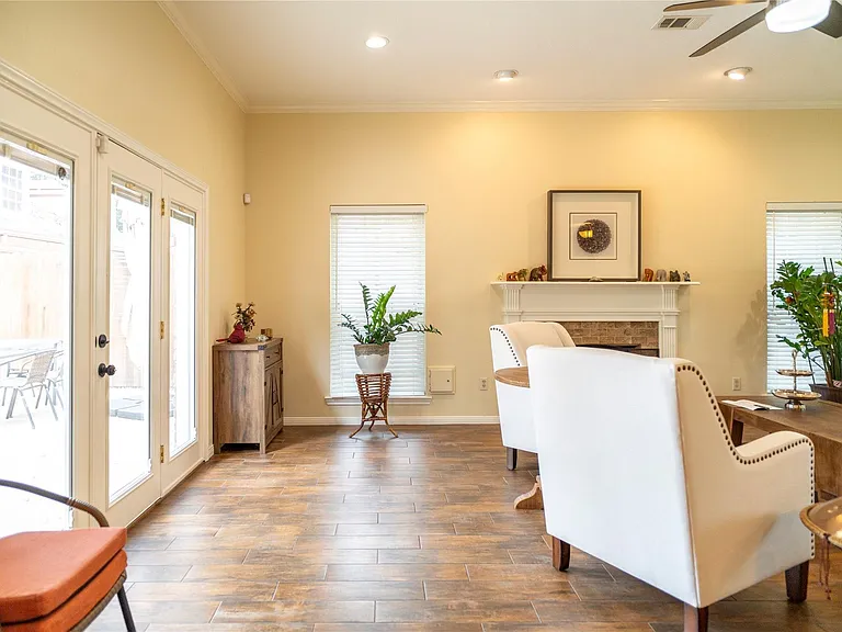 18310 Spellbrook Dr — Photo 33