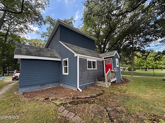 2nd image of 2414 S Berkey Southern Rd