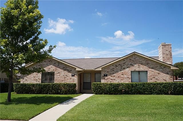 1st image of 1809 W Spring Creek Pkwy #1