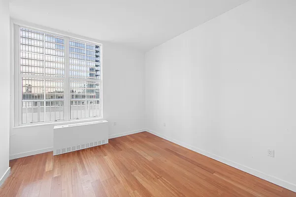 Rented by Oxford Property Group | media 13