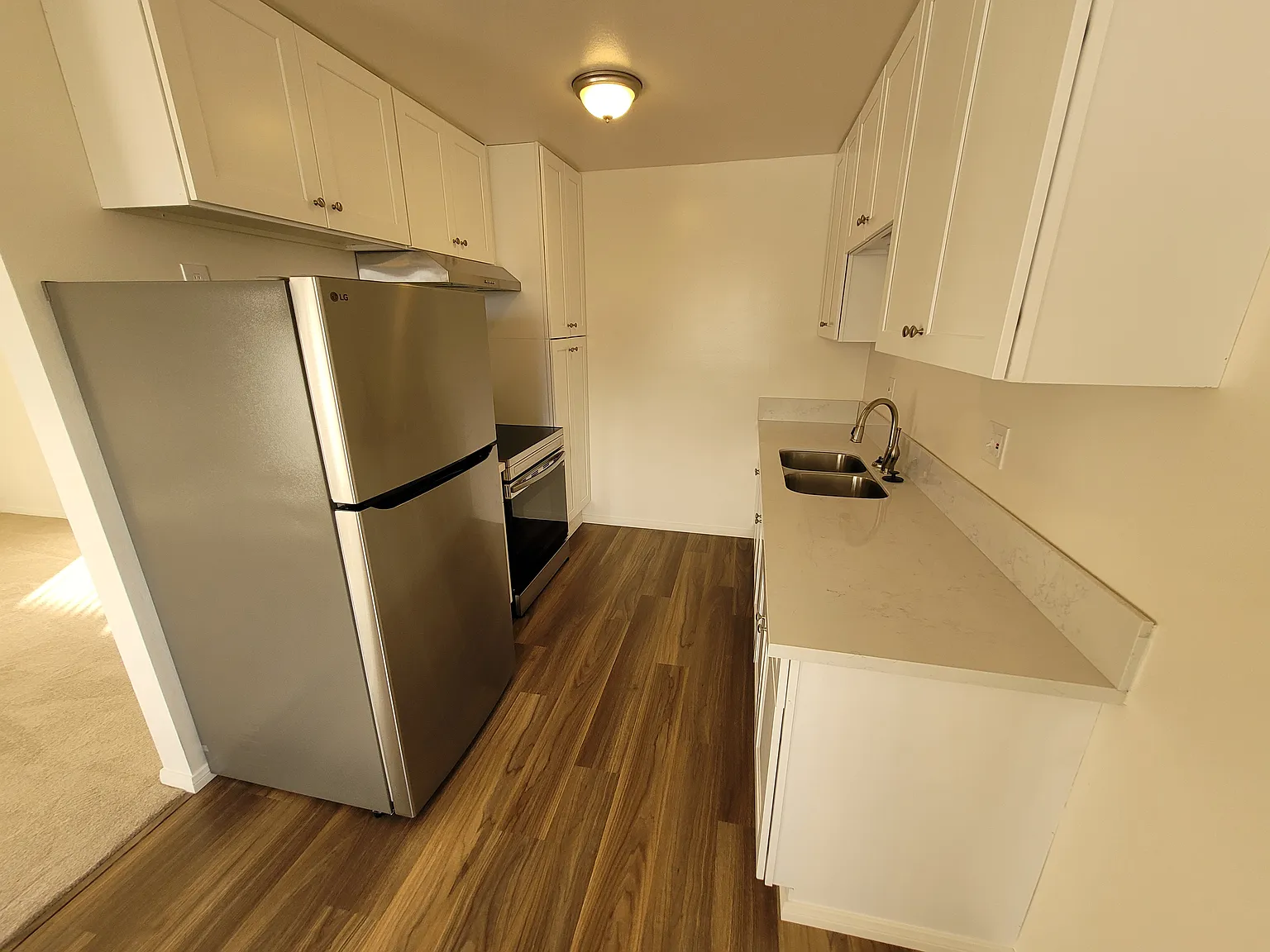 2 bed, $2,300 — Photo 3
