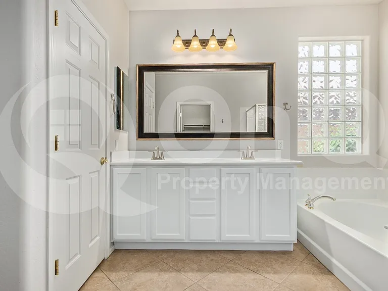 5930 W Spur Dr — Photo 46
