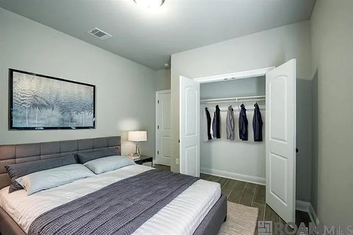10921 Maitland Ave — Photo 14