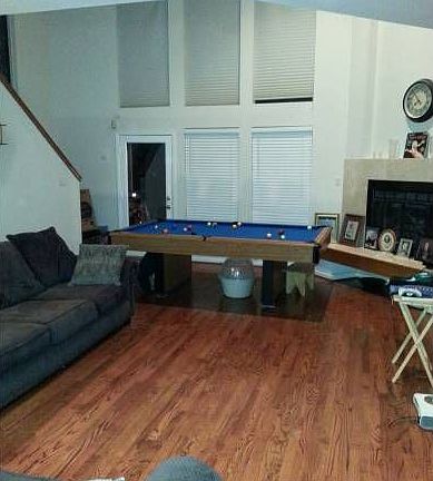 Den1