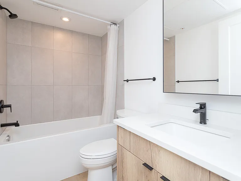 725 Yates St — Photo 15
