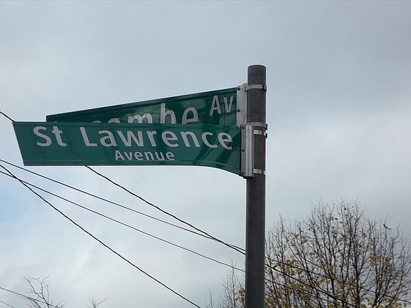 5th image of 434 Saint Lawrence Ave