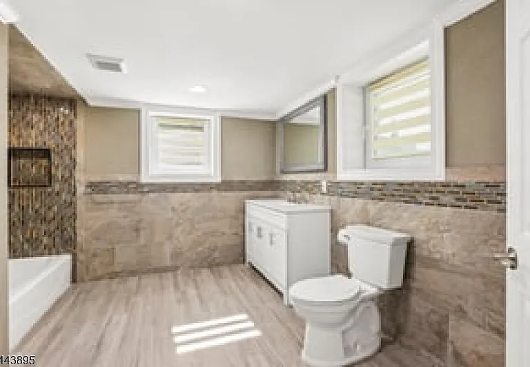 50 Lincoln Pl — Photo 12