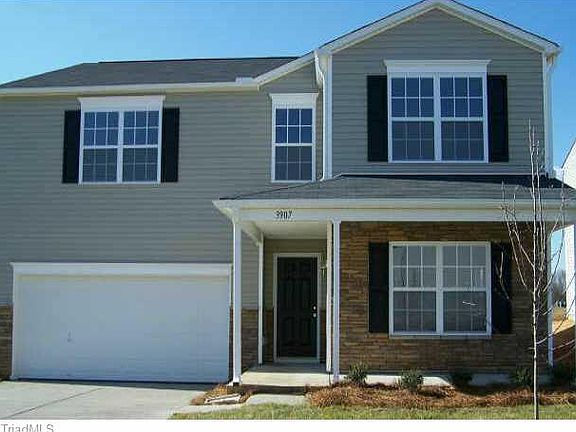 2nd image of 3904 Edgewood Terrace Dr