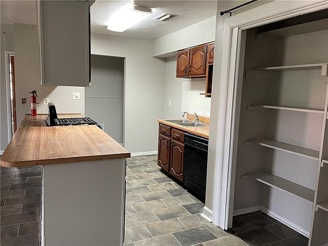 2nd image of 5160 Highland Dr