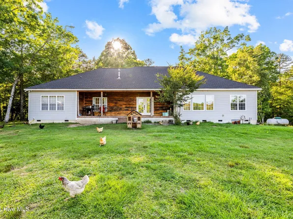 390 Winding Creek Drive, Carthage, NC 28327