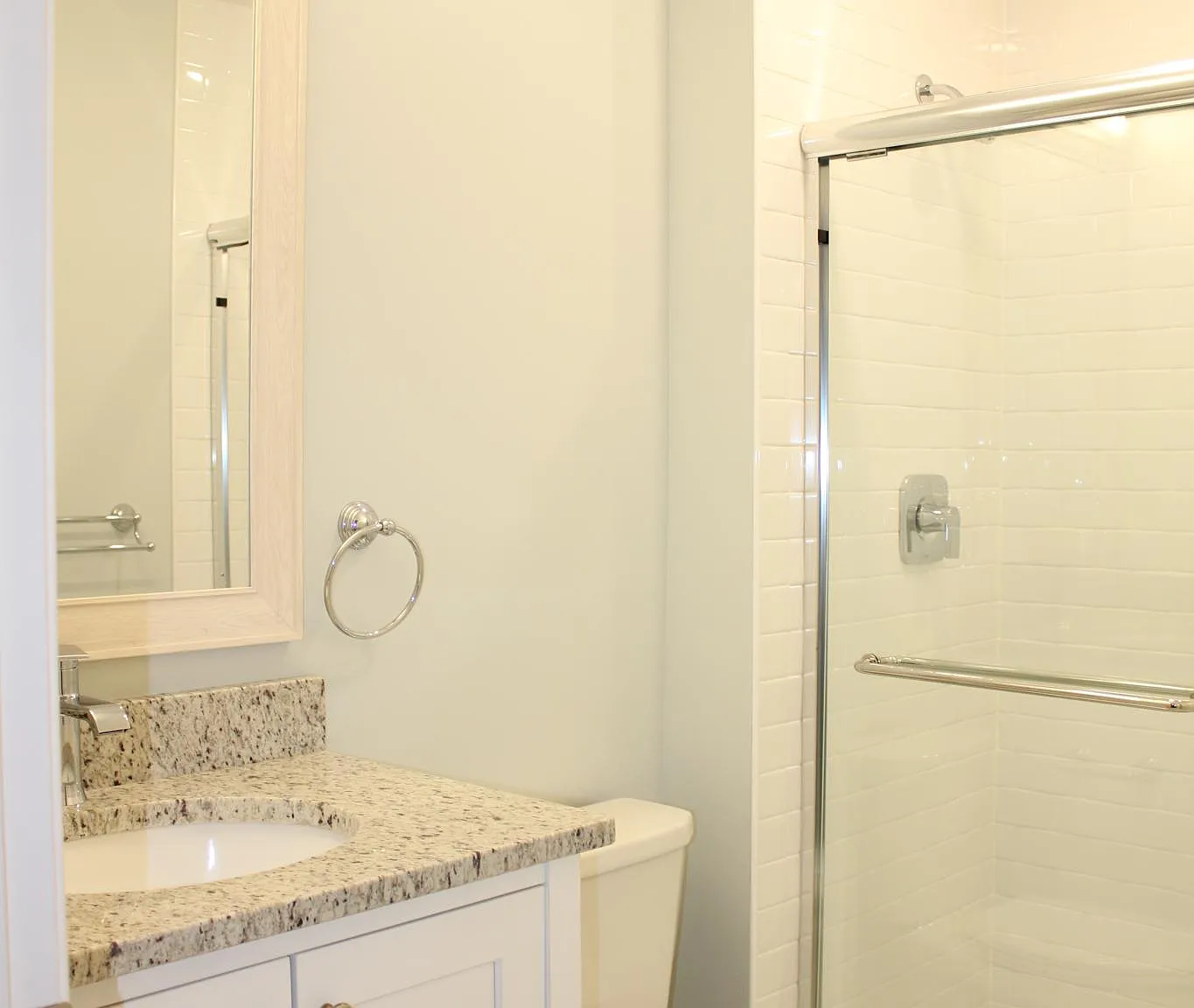 1 bed, 850 sqft, $1,820 — Photo 4