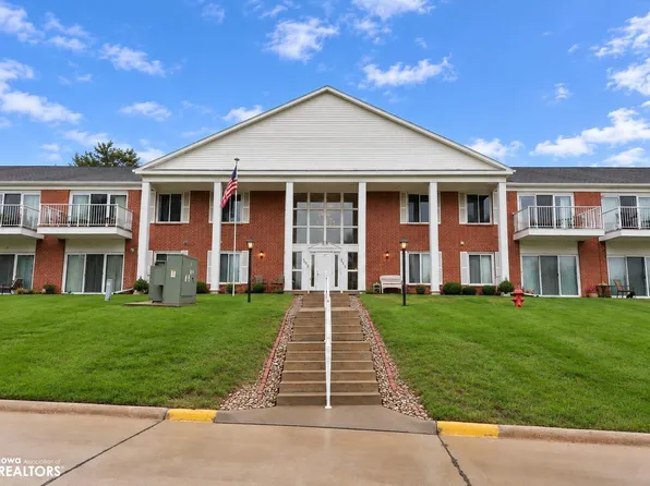 514 E Olive St APT 207, Marshalltown, IA 50158
