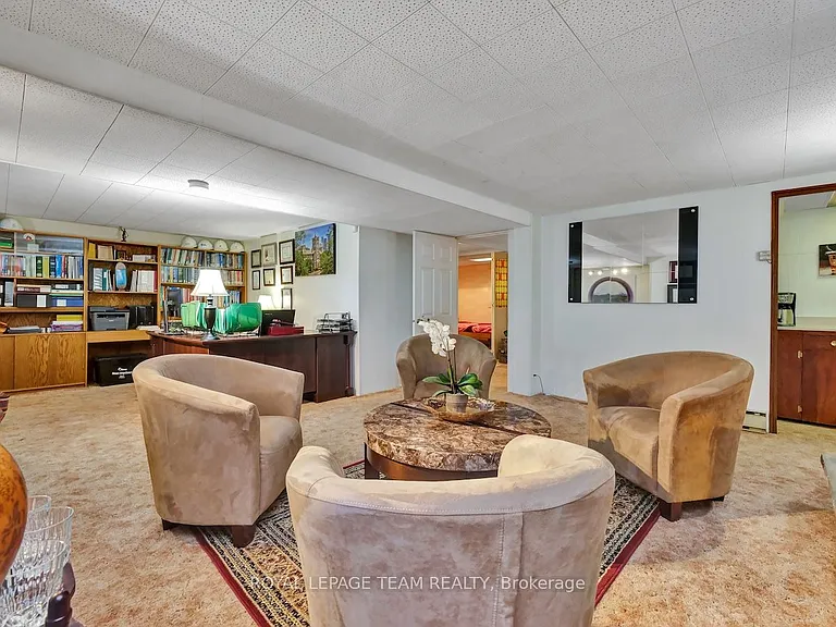 1233 Cheverton Ave — Photo 32