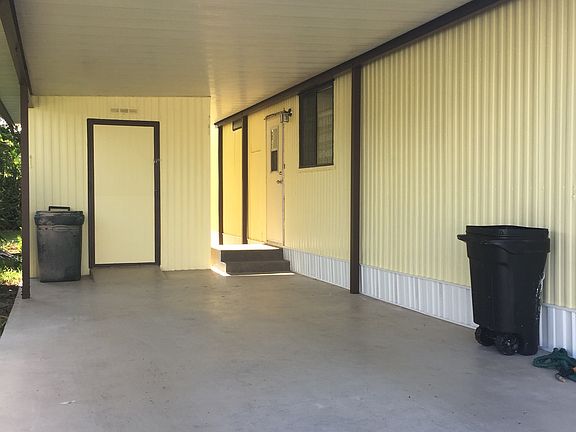 4th image of 724 Sunny South Ave