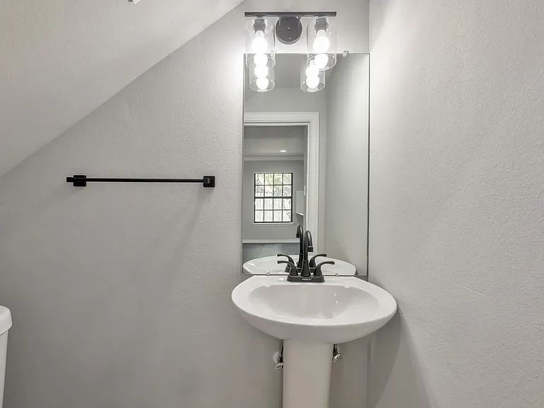 7312 Main St — Photo 12