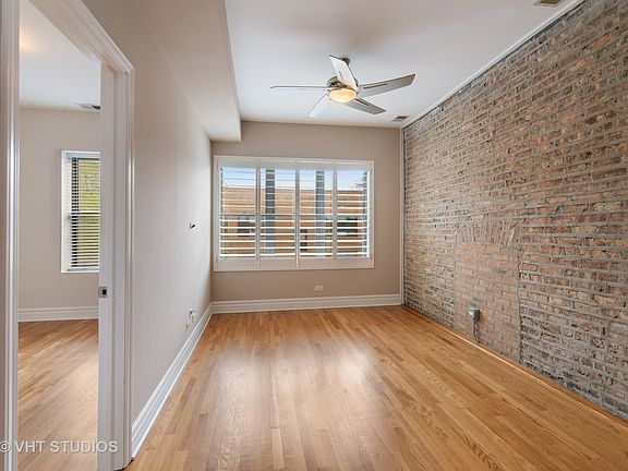 3rd image of 1352 W Bryn Mawr Ave APT 3