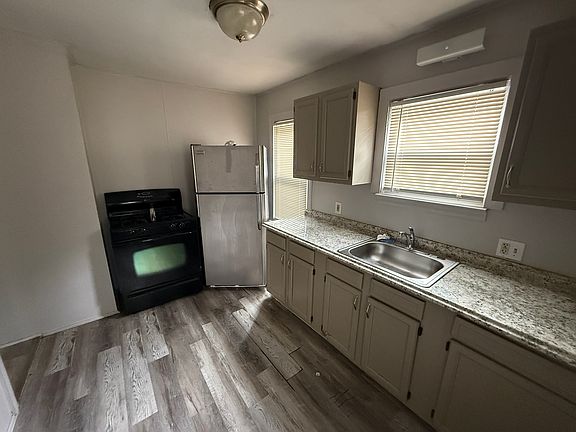 2nd image of 7511 Orchard Ave