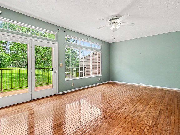 4th image of 10796 Saint Andrews Dr