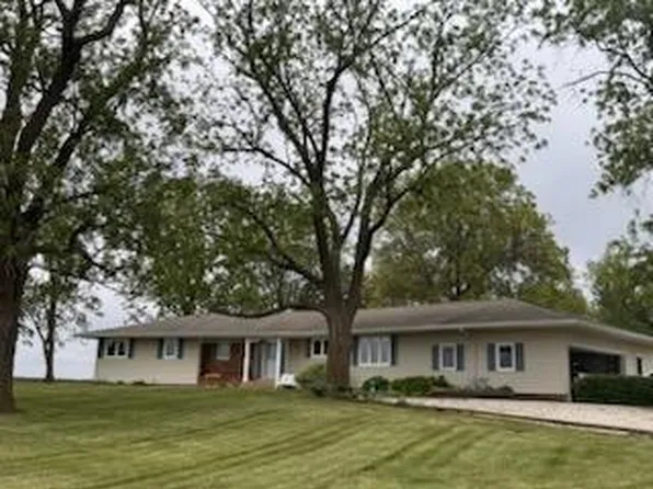121 110th St, Paton, IA 50217