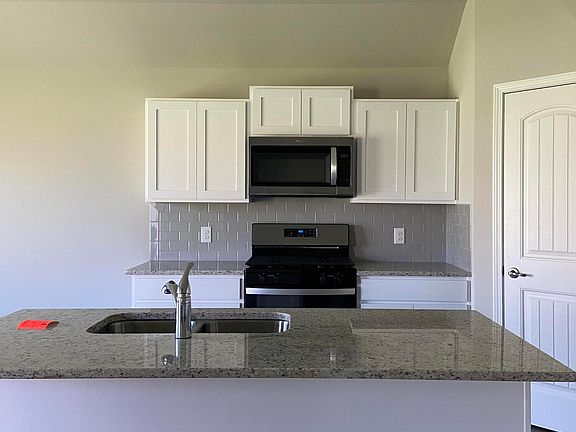 4th image of 406 Dulworth Ct