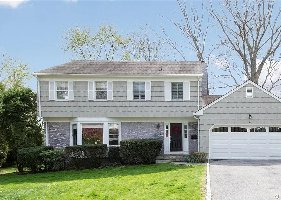 4 Dalphin Dr