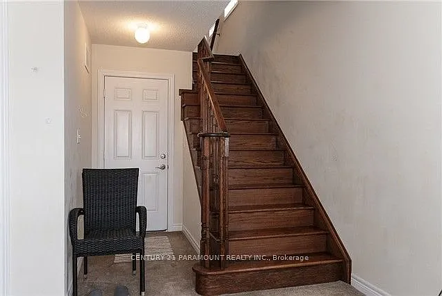 1301 Granrock Cres — Photo 13