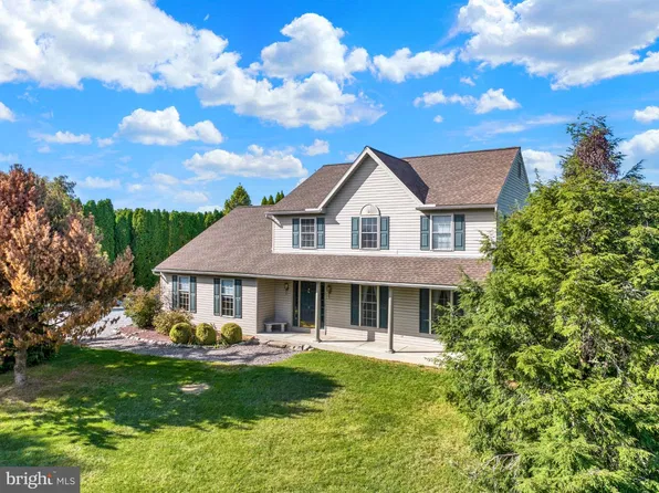 8 Power Dr, Bernville, PA 19506