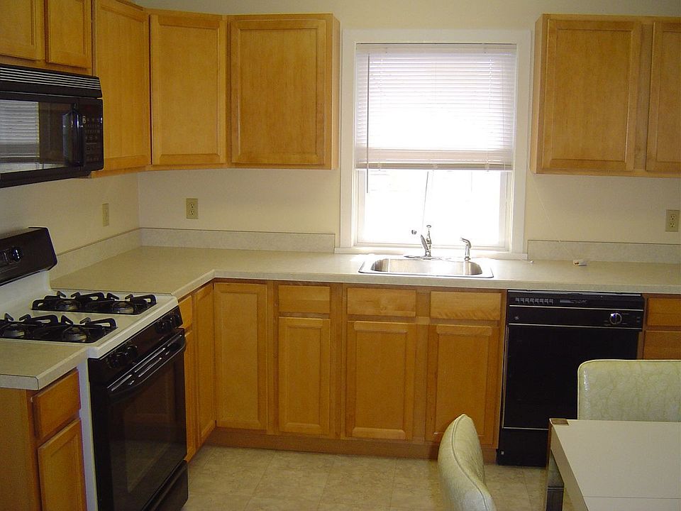 2nd image of 70 Houston Rd
