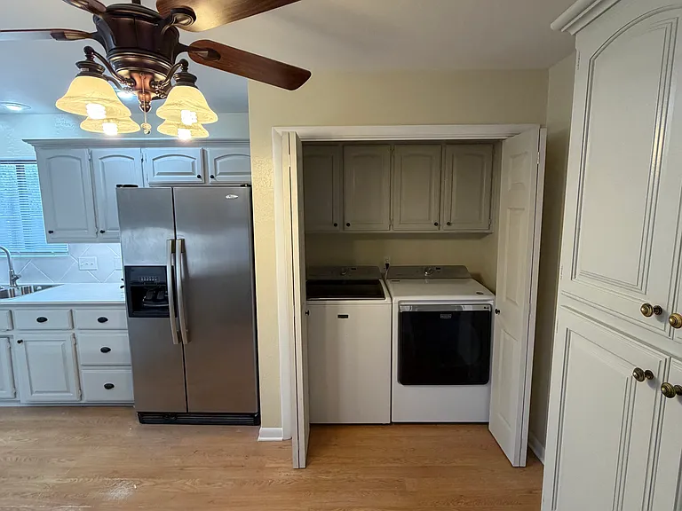 116 Pine Ave — Photo 3