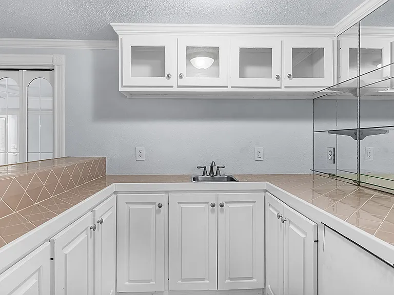 2607 Lonnie Ln — Photo 12