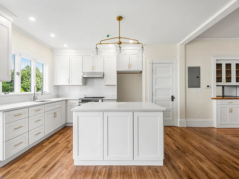 18 Loring Ave #2 — Photo 11