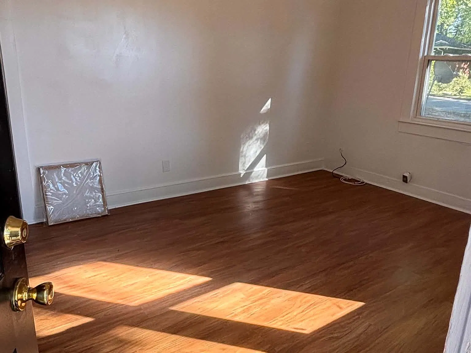 2 bed, 1.0 bath, $1,050 — Photo 4