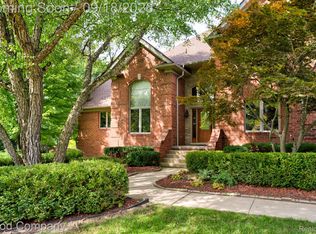 68367 Copperwood Dr, Washington, MI 48095