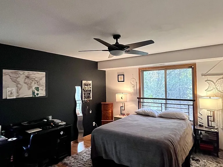 1337 Carpenter St — Photo 8