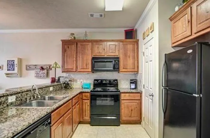 317 Forest Dr — Photo 5