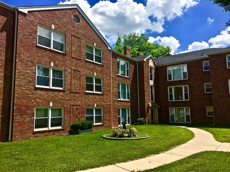 818 S Brentwood Blvd #3A — Photo 12