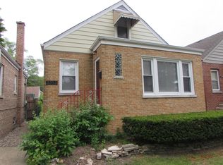 3353 N Pioneer Ave, Chicago, IL