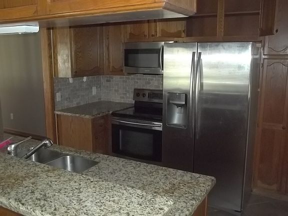 3rd image of 2737 San Felipe Dr