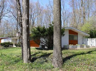 29924 Highmeadow Rd, Farmington Hills, MI 48334