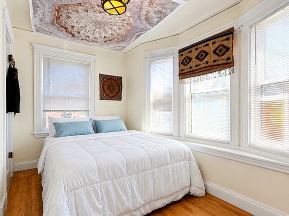 5th image of 8 Mapleton St #3