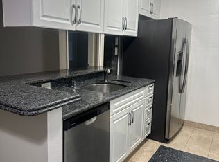 9005 Cynthia St APT 205, West Hollywood, CA 90069