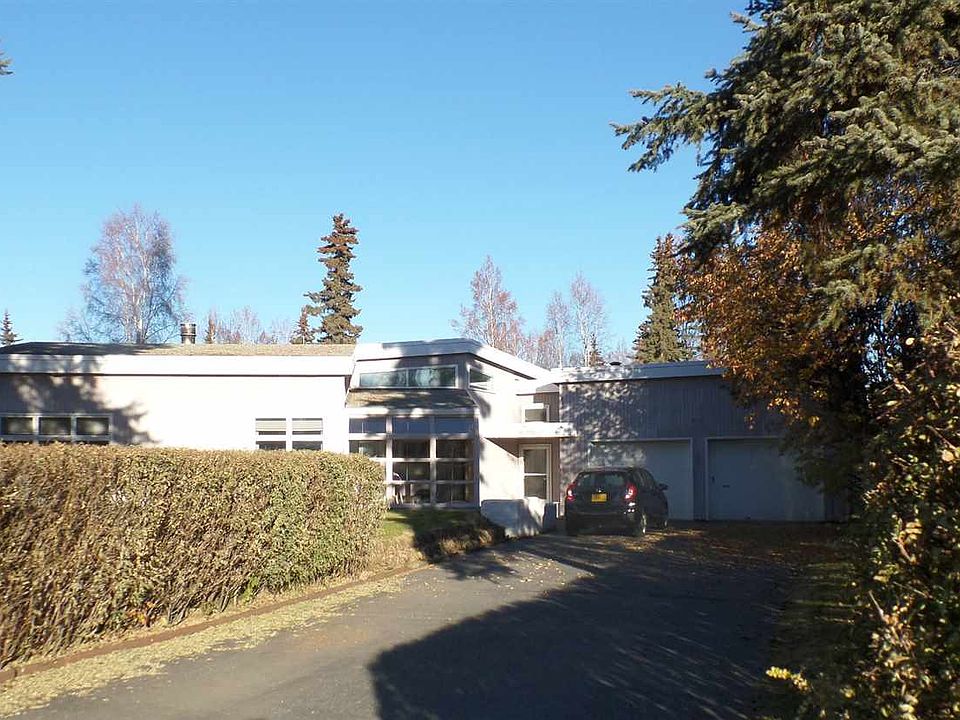 1st image of 120 Pepperdine Dr